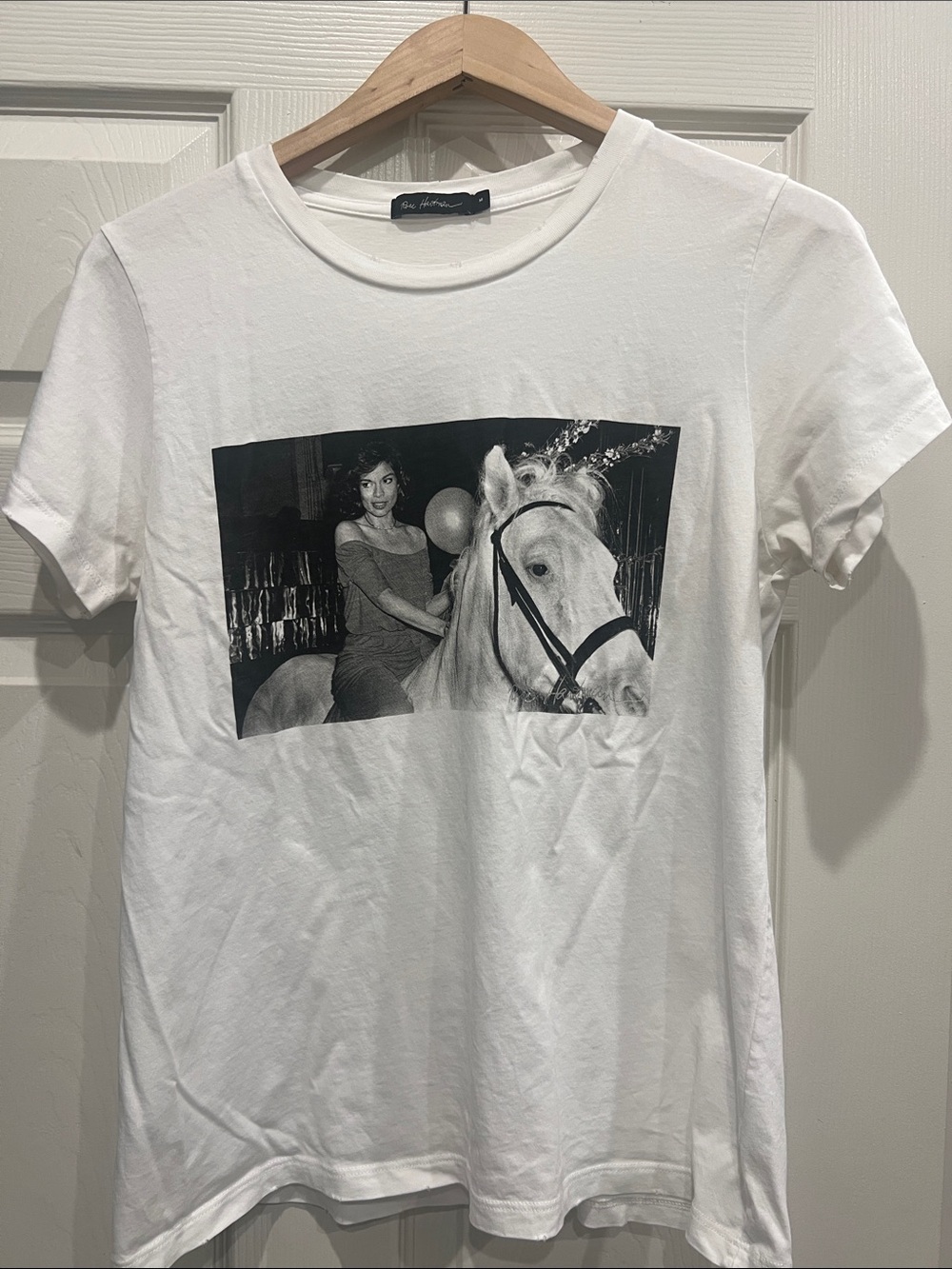 Rose Hartman Bianca, Jagger White Graphic Photo-Print Crewneck Tee